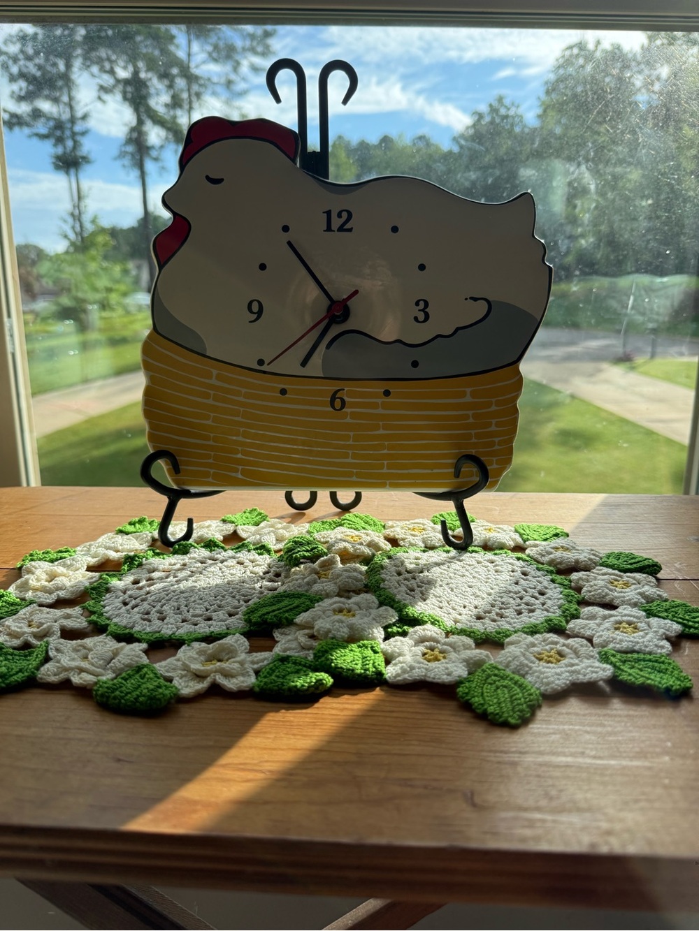 Chicken Basket Wall Clock - White and Yellow Home Wall Decor